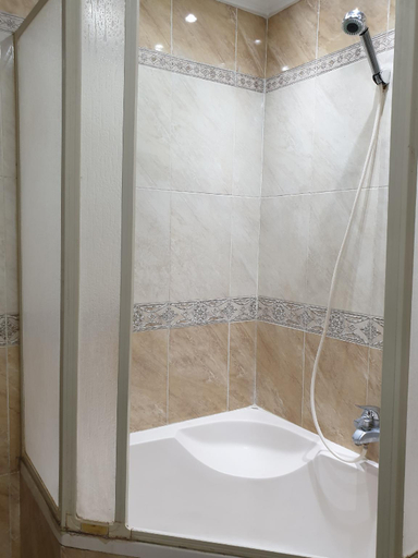 3, Comfy 3 Bedrooms Apartment (96), An-Nuzhah