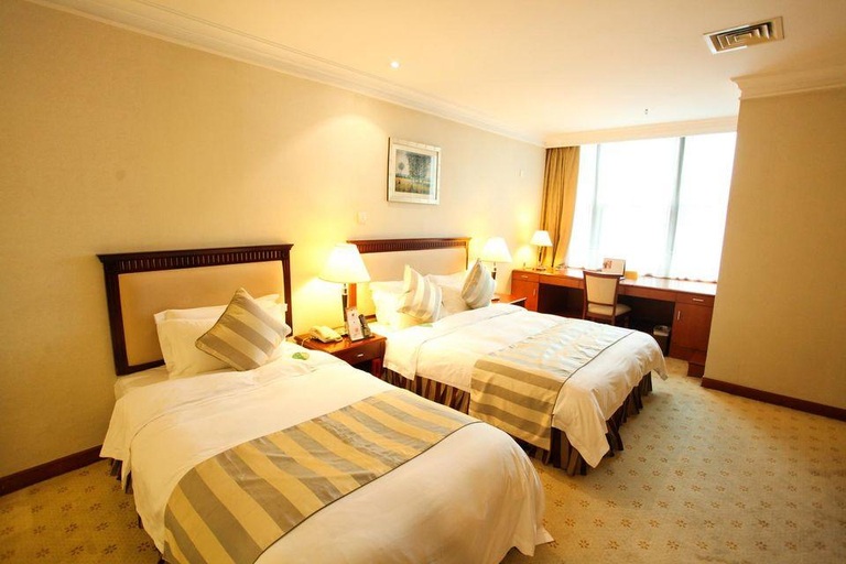 Bedroom 2, Metropark Hotel Shenzhen, Shenzhen