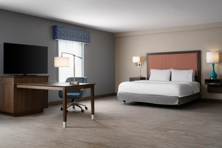 Bedroom 5, Hampton Inn & Suites Yonkers - Westchester, Westchester