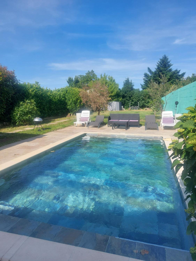 5, VILLA BELLA avec piscine et jacuzzi, Rhône