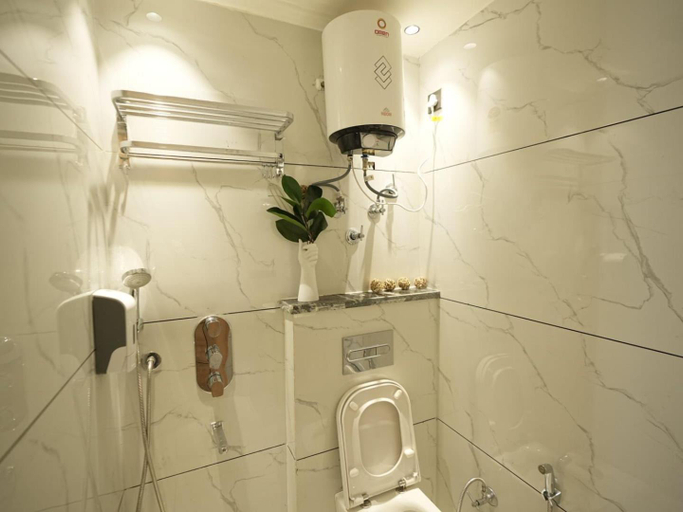 Bathroom 4, Orsom Stays Elite Sector 53, Gurgaon