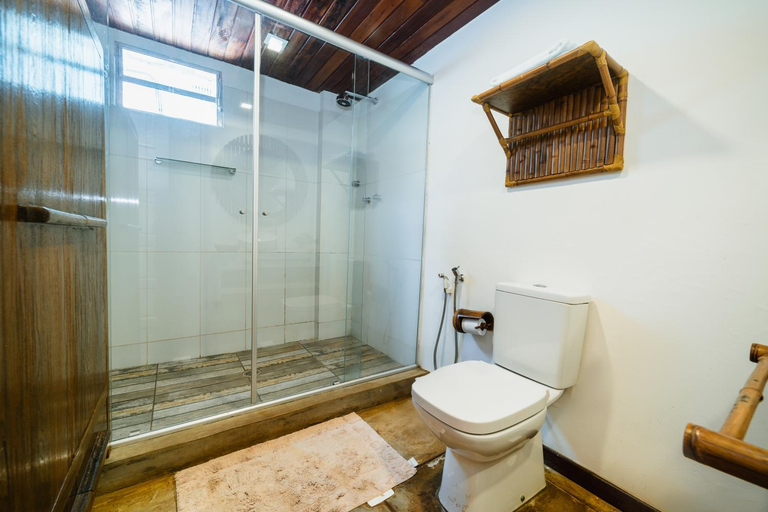 Shower 4, Pousada do Joab - Fernando de Noronha, Fernando de Noronha