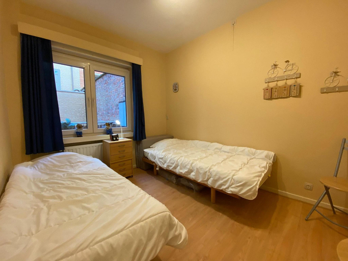 Bedroom 2, Apartment in Nieuwpoort with Views, West-Vlaanderen