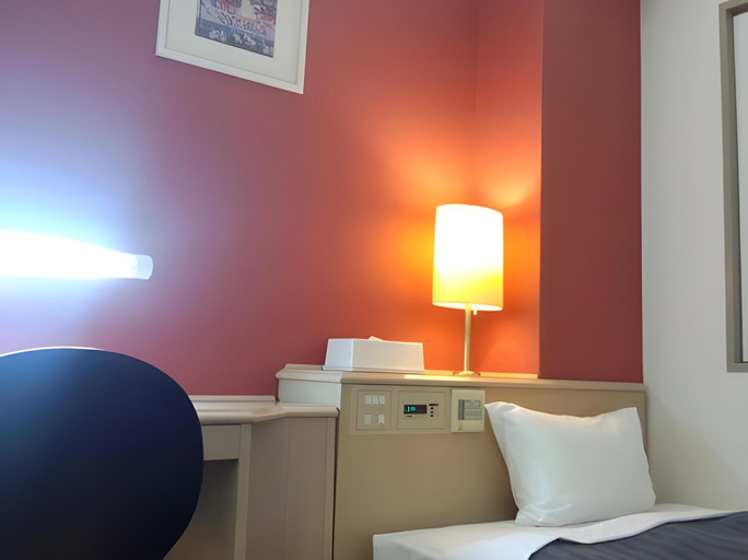 Bedroom 3, Hotel Best Price Kochi, Kōchi