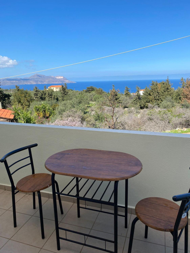 4, Jie's House in Countryside, Crete