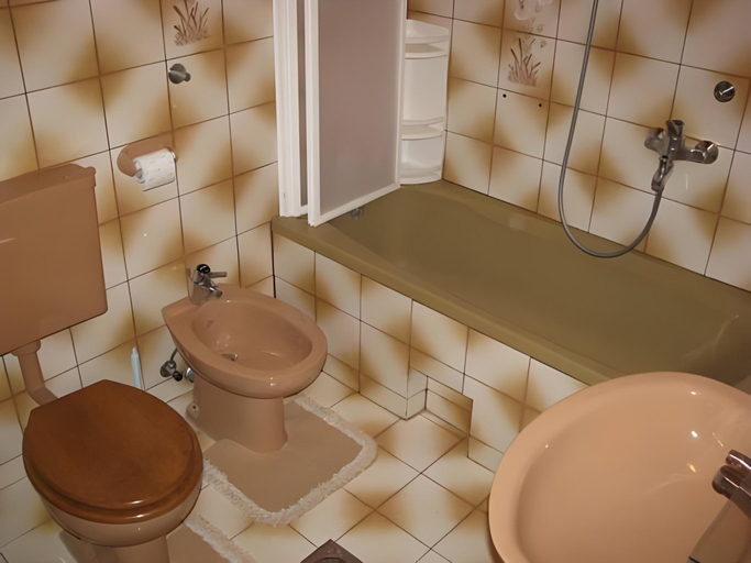 Bathroom 2, Apartments Stari Sibenik, Šibenik