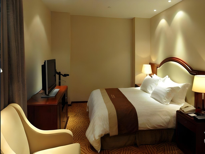 Bedroom 2, Paradise Jinjiang Hotel, Shanghai