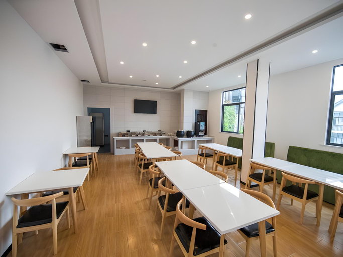 Business Facilities