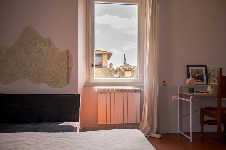 Bedroom 2, Aretium, Arezzo