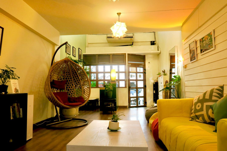 Public Area 2, Les Fleurs Bangkok Hostel, Bang Rak