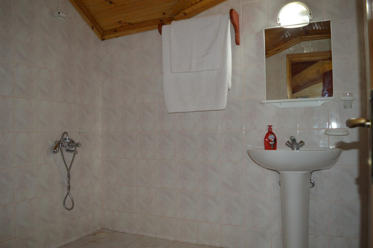 Bathroom 5, Erasmus Apart Hotel, Ortaca