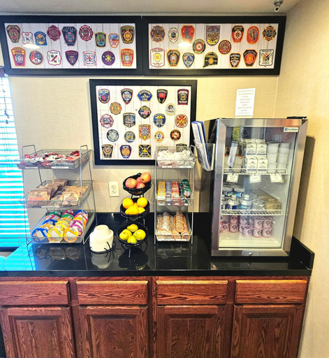 Food & Drinks 5, Cobblestone Inn and Suites, Waupaca