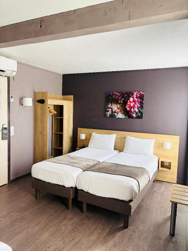 Bedroom 4, Hotel Wood Inn Bordeaux Aeroport, Gironde