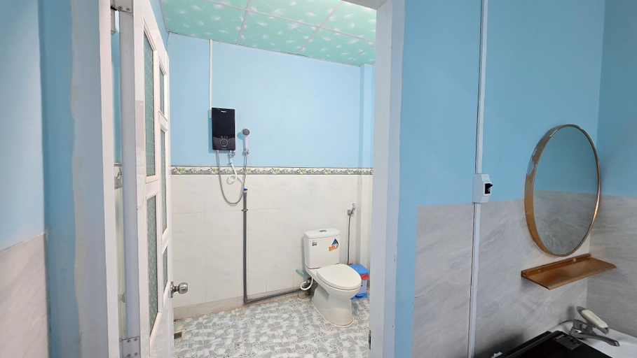 Bathroom 4, Dan Family Homestay, Phan Thiết