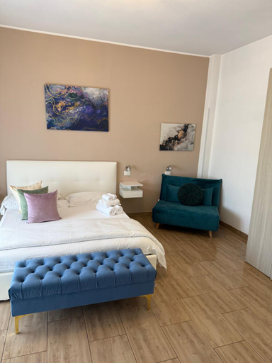 Bedroom 2, Juna's guest house, Rome