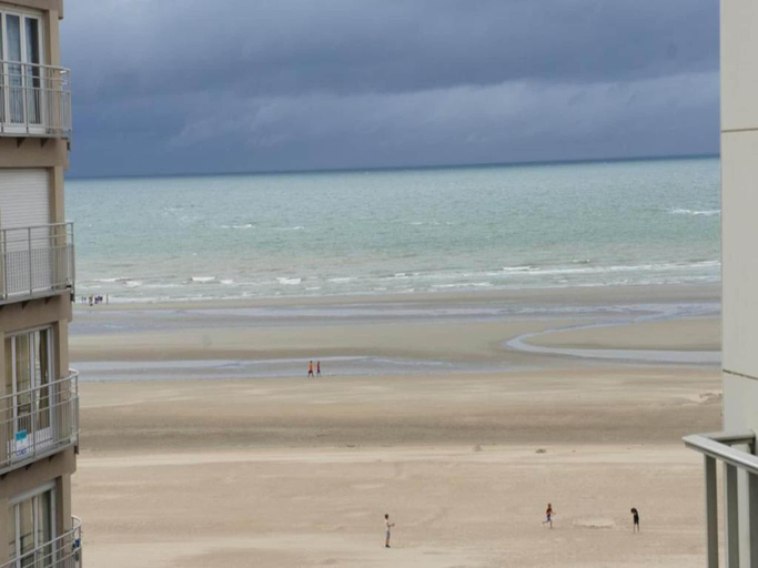 Others 3, Penthouse in Seafront with Stunning Sea View, West-Vlaanderen