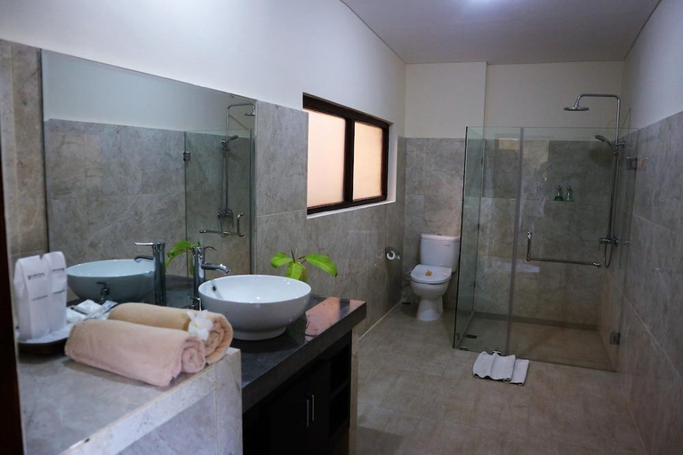 Bathroom 3, Bali Taman Lovina Resort & Spa Suites, Buleleng