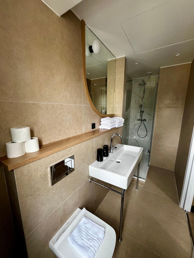 Bathroom 4, Hotel Amiral Fondary, Paris