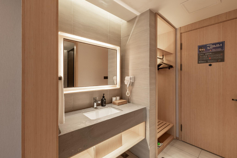 Bathroom 3, Ji Hotel Zigong, Zigong