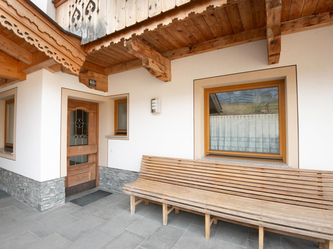 2, Chalet in Zell am Ziller near Ski Lift, Schwaz