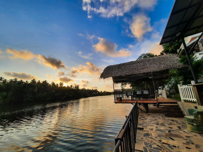 Others 3, Rivershore Villas, Wennappuwa