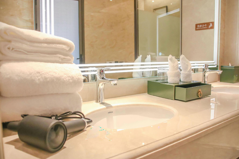 Bathroom 4, Pingnan xiongjing ecological hotel, Guigang
