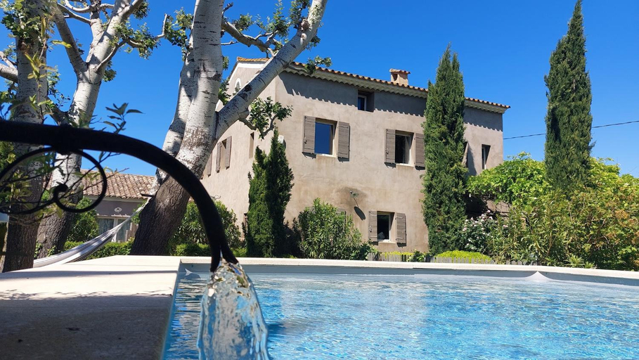 Sport & Beauty, Le Mas Des Bardes, Vaucluse