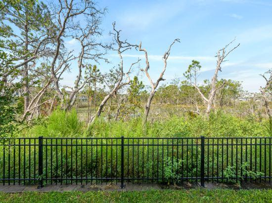 3, Lovely Townhome Sleeps 8 Eve101, Polk