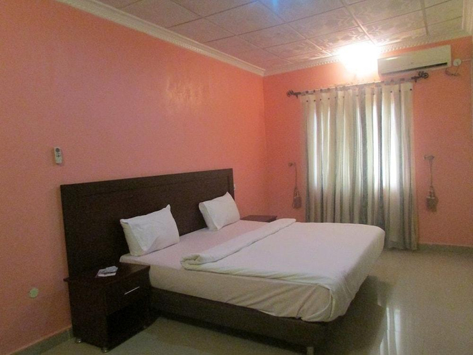 3, Golf Le'Meridien Hotels, Enugu North
