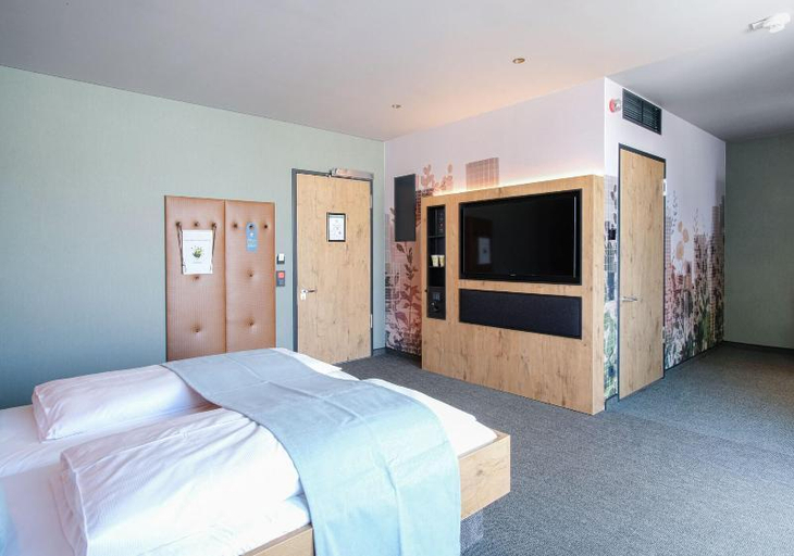 Bedroom 3, RiKu HOTEL Göppingen, Göppingen