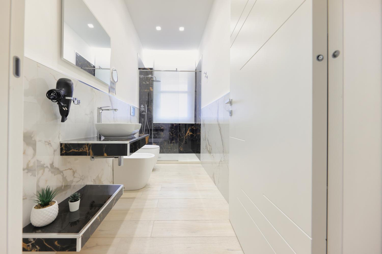 Bathroom 2, Suite del Corso Sicilia, Catania