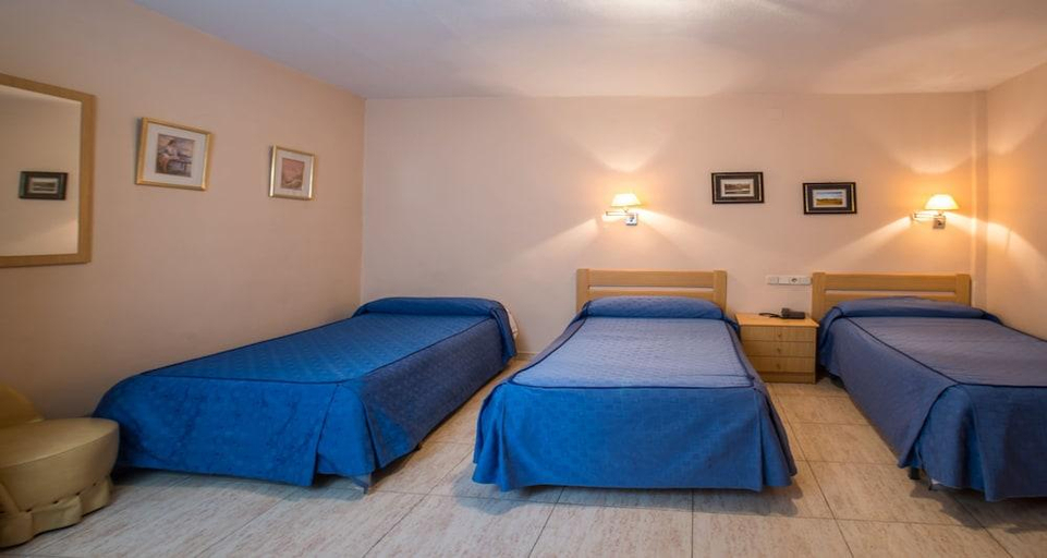 Bedroom 3, Hotel Legazpi, Murcia
