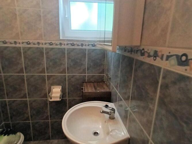 Bathroom 3, Apartments Smokvica - Superior One Bed Apt, Starigrad