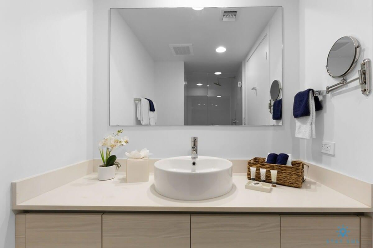 Bathroom 3, Infinite View| Balcony+ Amazing Pool+ Near Beach, Broward