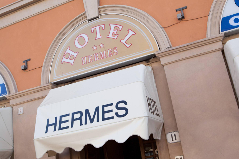 Exterior view 2, Hotel Hermes, Florence