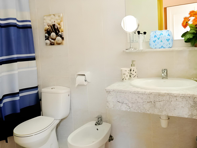 Bathroom 4, Apartamentos Maribel, Baleares