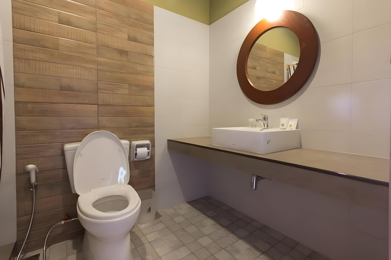 Bathroom 4, Cha-Am Country Home, Cha-Am