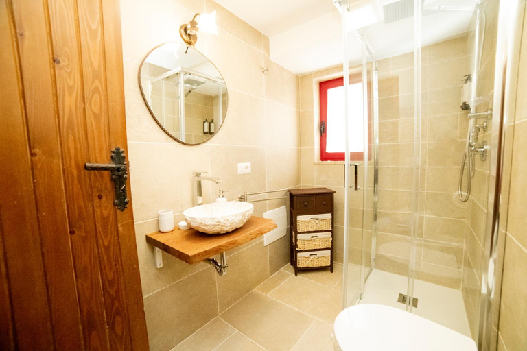 Bathroom 2, Masseria Trulli Bruni, Bari