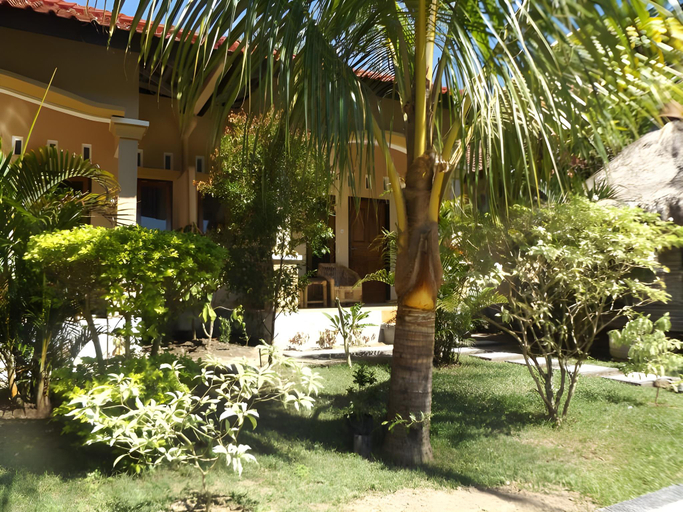 Others 2, Sari Inn, Lombok