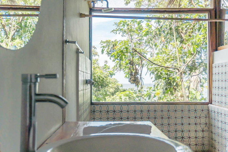 Bathroom 2, El Pital, Chocolate Paradise, Lago de Nicaragua