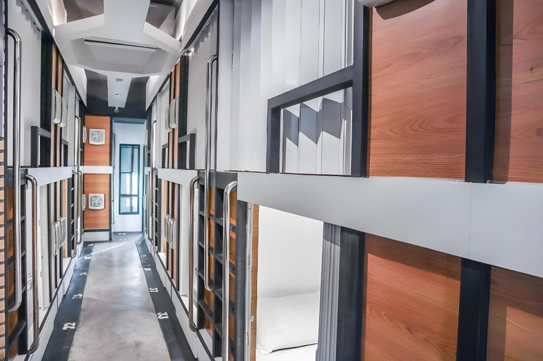 Public Area 2, Sleepbox Hostel Suratthani, Muang Surat Thani