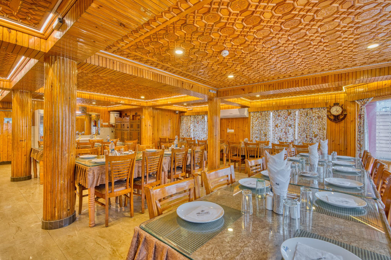 Food & Drinks 4, Hotel Baisaran Pahalgam, Anantnag