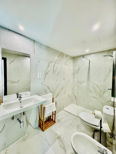 Bathroom 2, VALE MAR Guest, Ribeira Brava