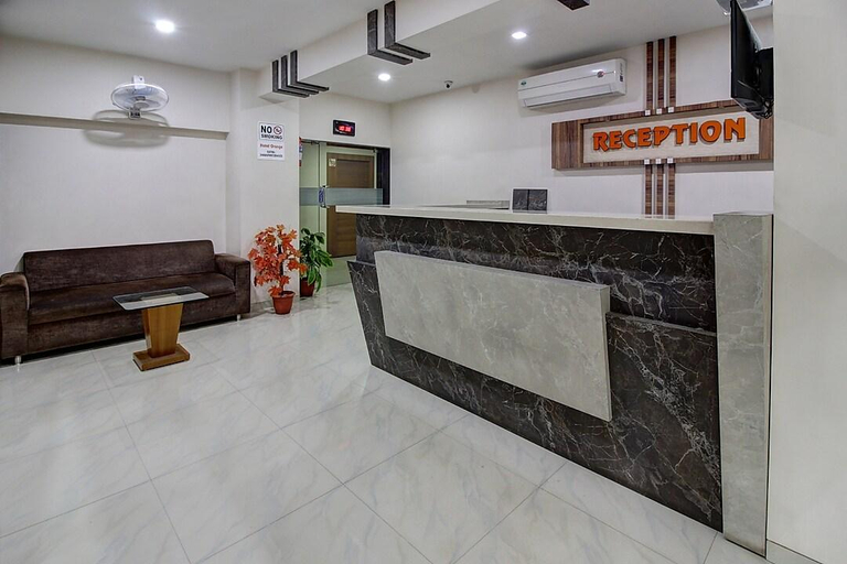 Others 3, Hotel orange, Valsad