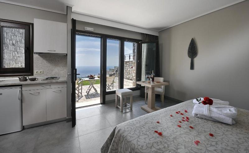 Bedroom 2, Karavia Lux Inn, Thessaly