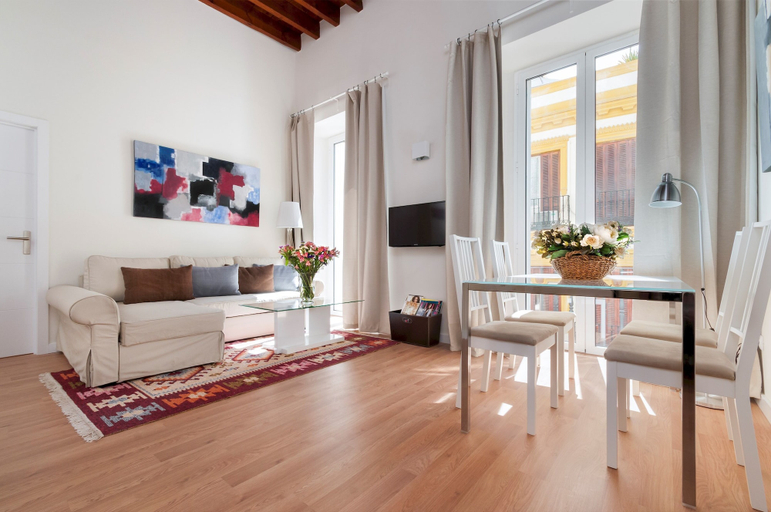 Others 5, Prime Location 2 BD Apartement Next to the Town Hall Square. Zaragoza I, Sevilla