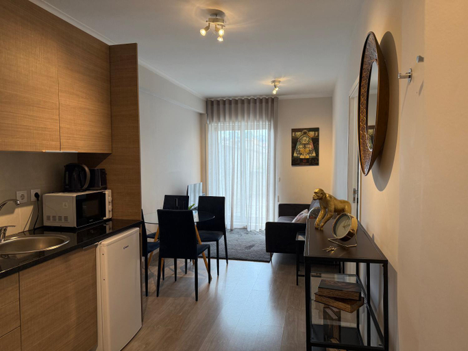 Others 5, ML Apartments Avenue, Porto