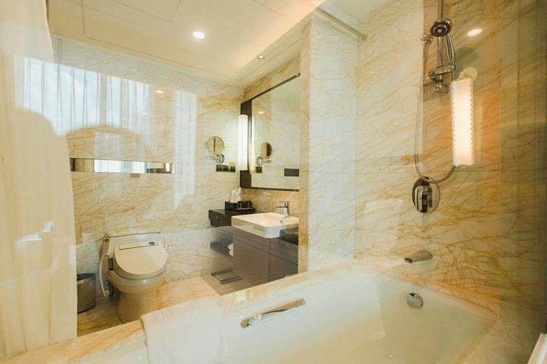 Bathroom 4, Grand Soluxe Zhongyou Hotel Shenzhen, Shenzhen