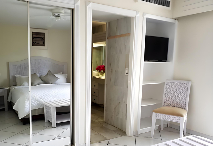Bedroom 2, Sapphire Beach Club Resort