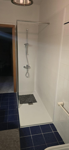 Bathroom 3, Stella, Livorno
